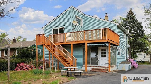 20 Crosby Avenue, Edison, NJ 08817