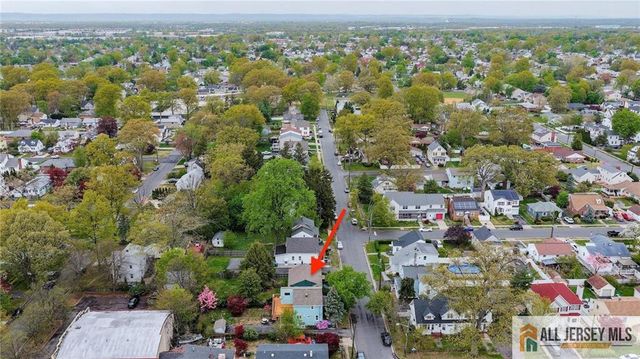 20 Crosby Avenue, Edison, NJ 08817