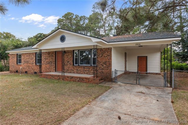 1904 Shiloh Drive, Fayetteville, NC 28304