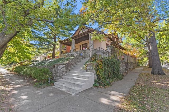 3800 Genessee Street, Kansas City, MO 64111