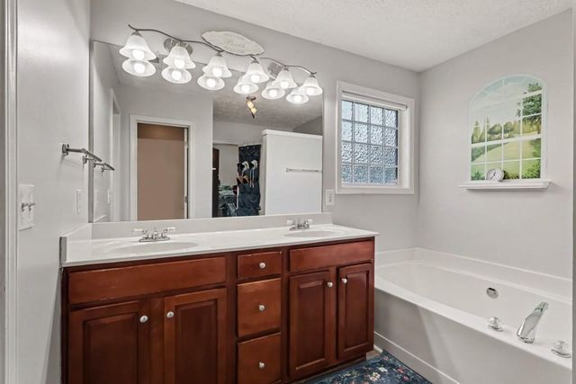 29 OAKRIDGE Court, Douglasville, GA 30134