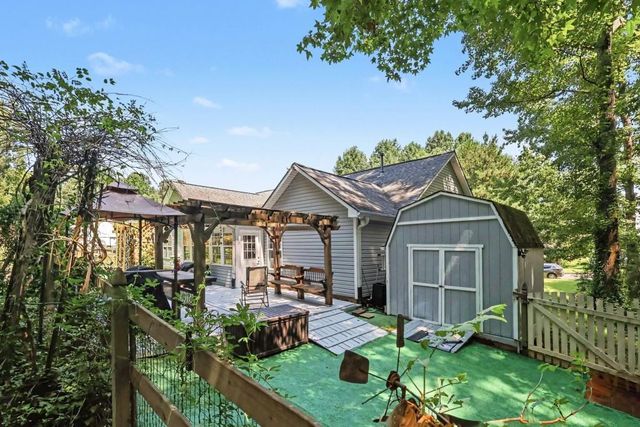 29 OAKRIDGE Court, Douglasville, GA 30134