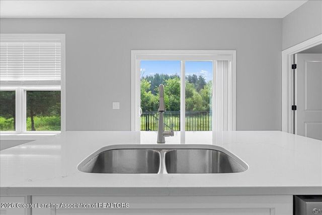 15297 Sherwood Lane, Lansing, MI 48906