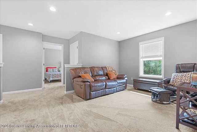 15297 Sherwood Lane, Lansing, MI 48906