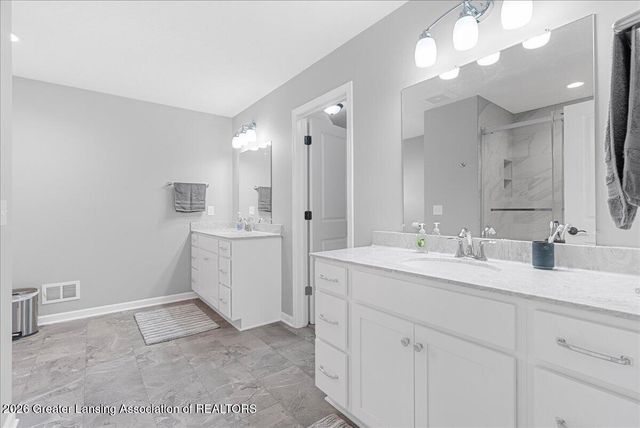 15297 Sherwood Lane, Lansing, MI 48906