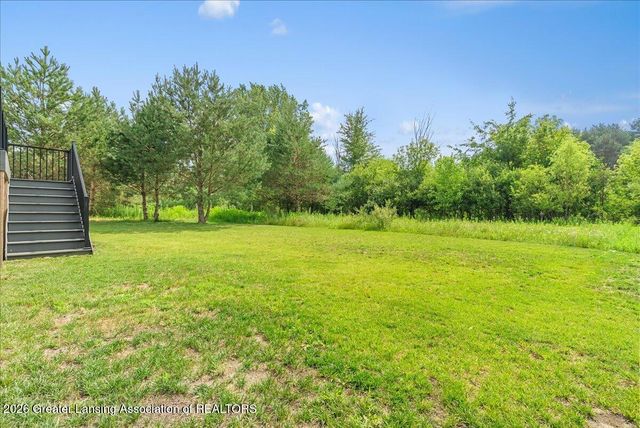 15297 Sherwood Lane, Lansing, MI 48906