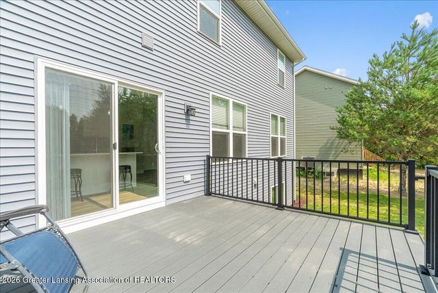 15297 Sherwood Lane, Lansing, MI 48906