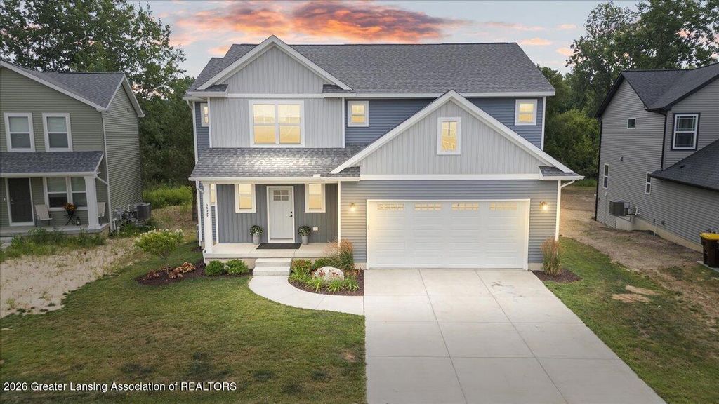 15297 Sherwood Lane, Lansing, MI 48906