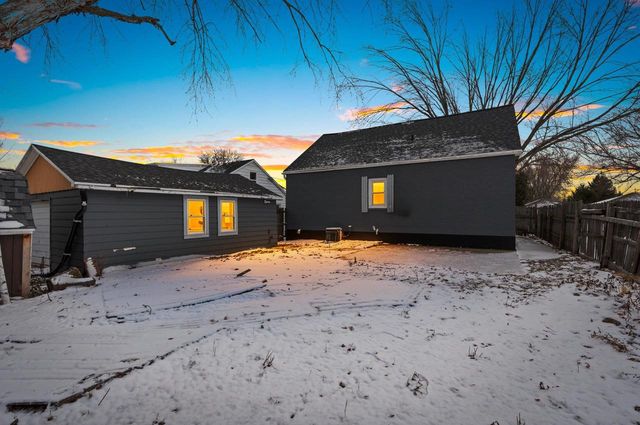 323 FRONT STREET, Pulaski, WI 54162