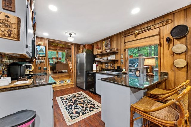 184 Fightingtown Drive, Blue Ridge, GA 30513