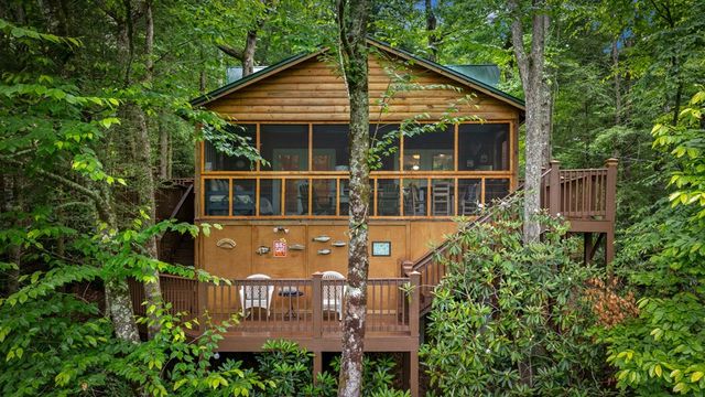 184 Fightingtown Drive, Blue Ridge, GA 30513