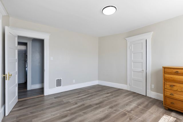307 Dwight Street, Waterbury, CT 06704