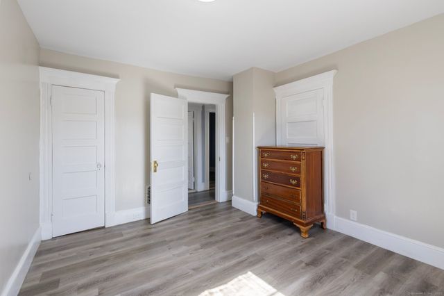 307 Dwight Street, Waterbury, CT 06704