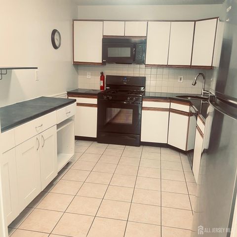 15 Goodwin Drive, North Brunswick, NJ 08902