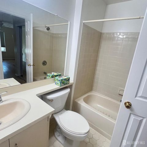 15 Goodwin Drive, North Brunswick, NJ 08902