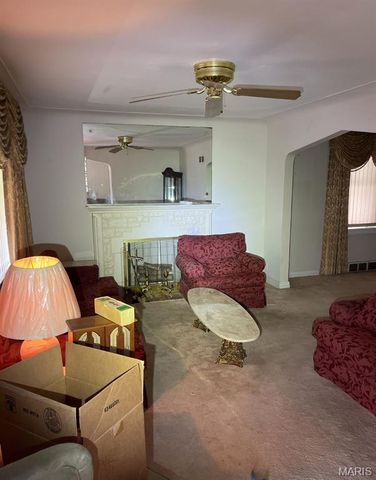1533 Gieseking Lane, St Louis, MO 63147