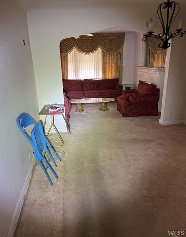 1533 Gieseking Lane, St Louis, MO 63147