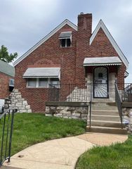 1533 Gieseking Lane, St Louis, MO 63147