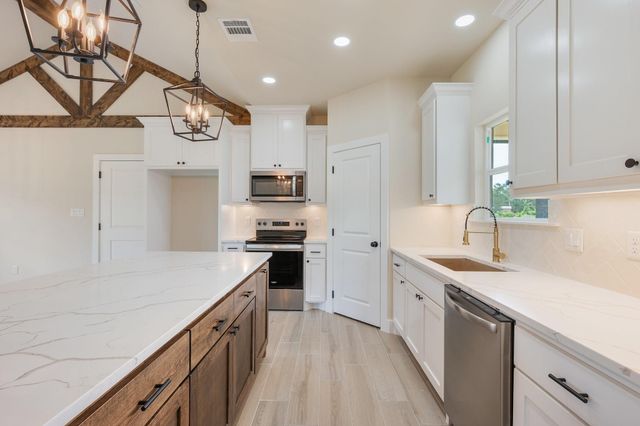 4379 Collton Lane, Franklin, TX 77856