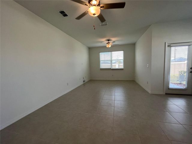 10337 TRUMPET HONEYSUCKLE WAY, San Antonio, FL 33576