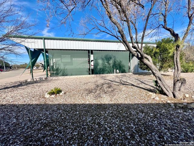 79 live oak, Brackettville, TX 78832