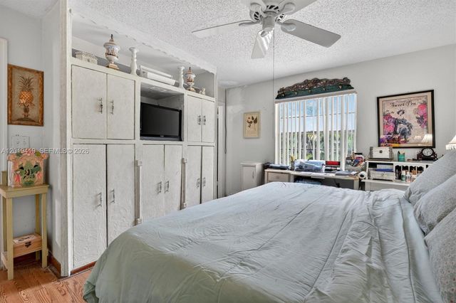 9600 Richmond Cir, Boca Raton, FL 33434