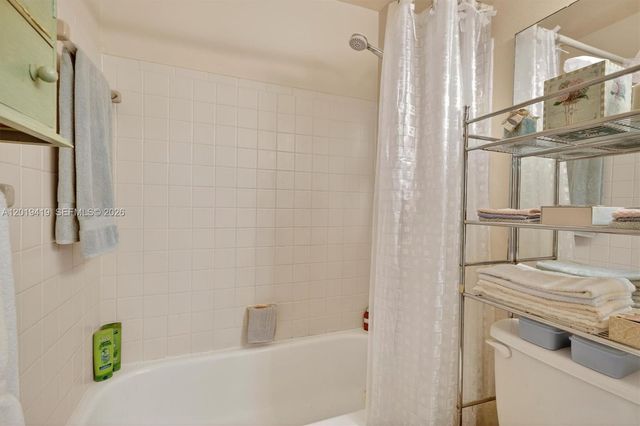 9600 Richmond Cir, Boca Raton, FL 33434