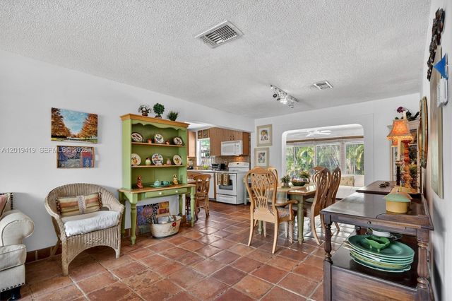 9600 Richmond Cir, Boca Raton, FL 33434