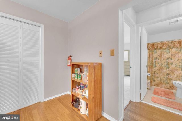44 VILLAGE LN, Mount Laurel, NJ 08054