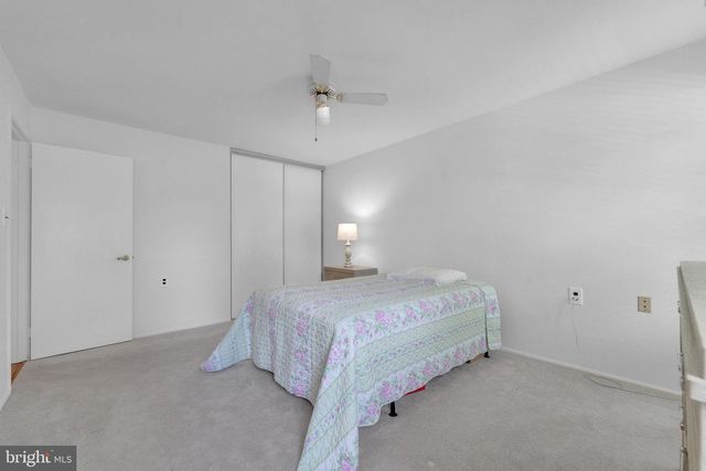 44 VILLAGE LN, Mount Laurel, NJ 08054