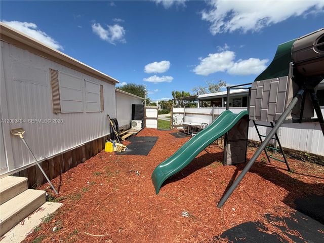 5871 SW 29th Ave, Dania Beach, FL 33312