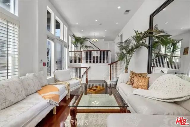 6021 Dawn 12, Playa Vista, CA 90094