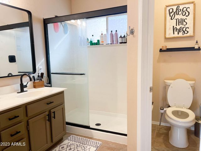 1077 W OLIVE Avenue, Gilbert, AZ 85233