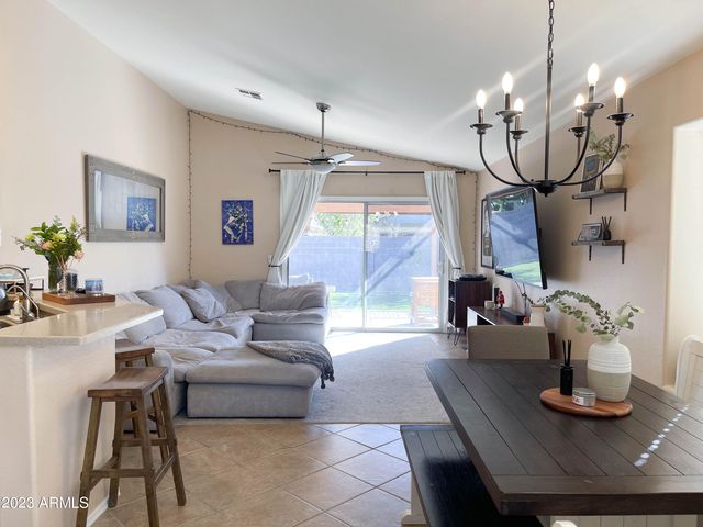 1077 W OLIVE Avenue, Gilbert, AZ 85233