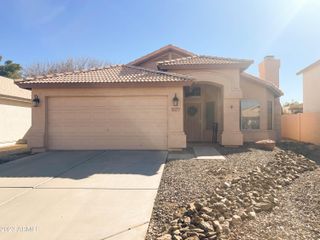 1077 W OLIVE Avenue, Gilbert, AZ 85233