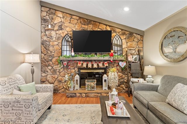 5308 Lindenwood Street, Louisville, OH 44641