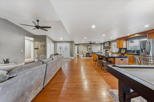 11845 Goldfinch Ct, Penn Valley, CA 95946