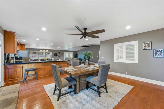 11845 Goldfinch Ct, Penn Valley, CA 95946