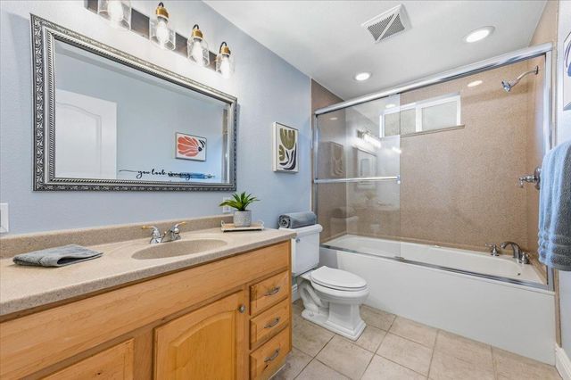 11845 Goldfinch Ct, Penn Valley, CA 95946