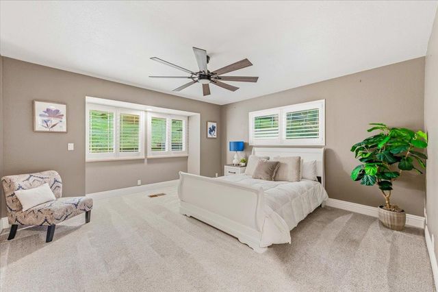 11845 Goldfinch Ct, Penn Valley, CA 95946