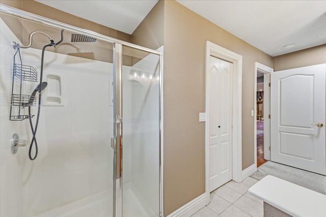 11845 Goldfinch Ct, Penn Valley, CA 95946