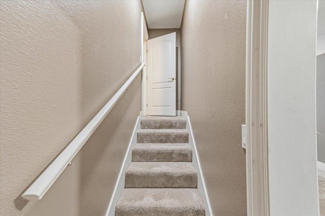 11845 Goldfinch Ct, Penn Valley, CA 95946