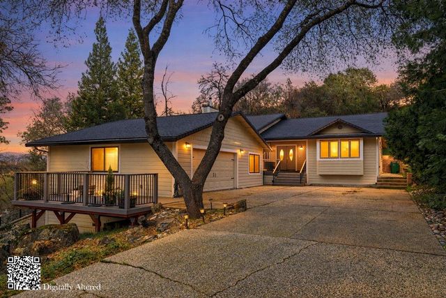 11845 Goldfinch Ct, Penn Valley, CA 95946