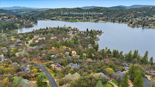 11845 Goldfinch Ct, Penn Valley, CA 95946