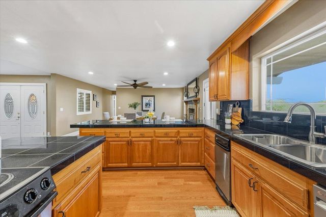 11845 Goldfinch Ct, Penn Valley, CA 95946