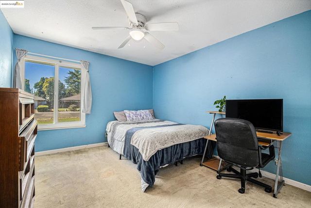 2329 Lido Cir, Stockton, CA 95207