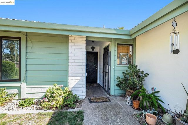 2329 Lido Cir, Stockton, CA 95207