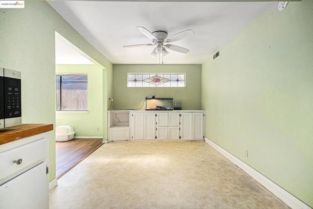 2329 Lido Cir, Stockton, CA 95207