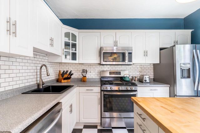 419 S CLAY STREET, Green Bay, WI 54301