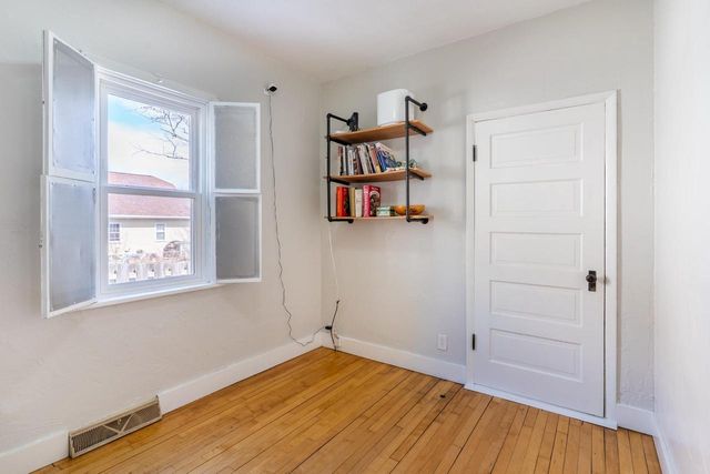 419 S CLAY STREET, Green Bay, WI 54301